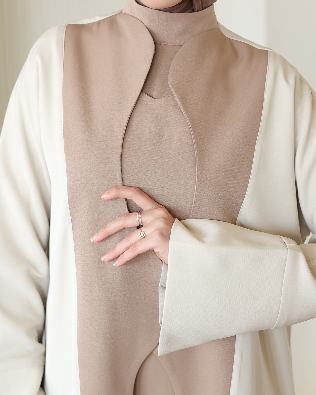 Mawj Abaya 🤎