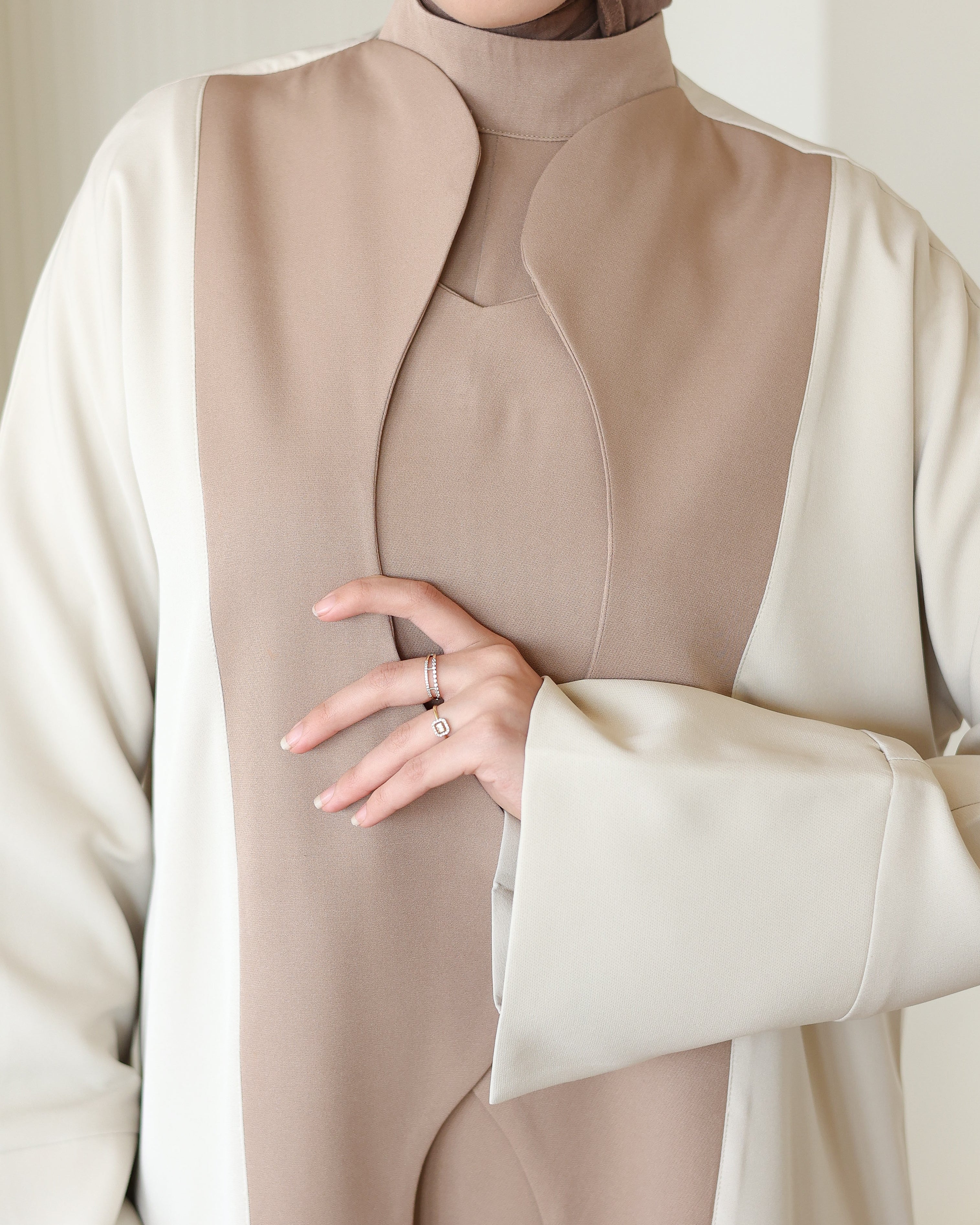 Mawj Abaya 🤎